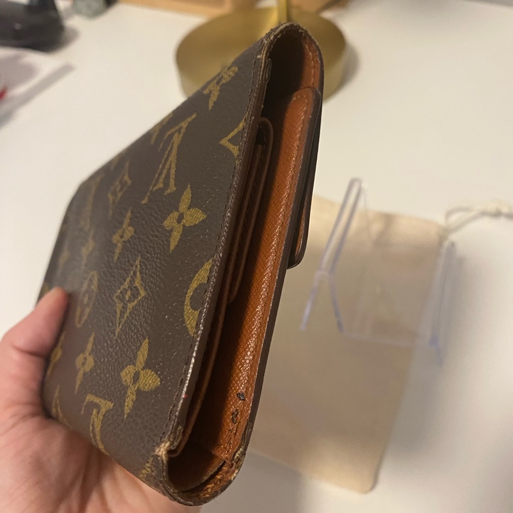 Louis Vuitton Monogram Canvas Brown and Gold Wallet - Picture 6 of 17